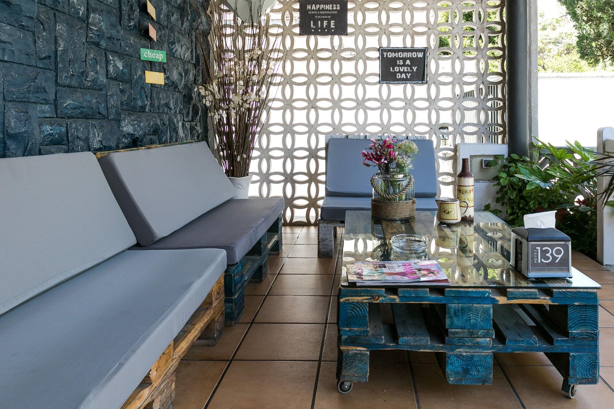 Hotel 139 Castelldefels Ngoại thất bức ảnh