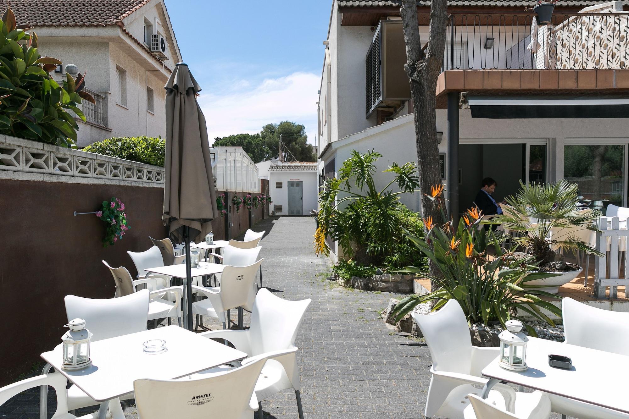 Hotel 139 Castelldefels Ngoại thất bức ảnh