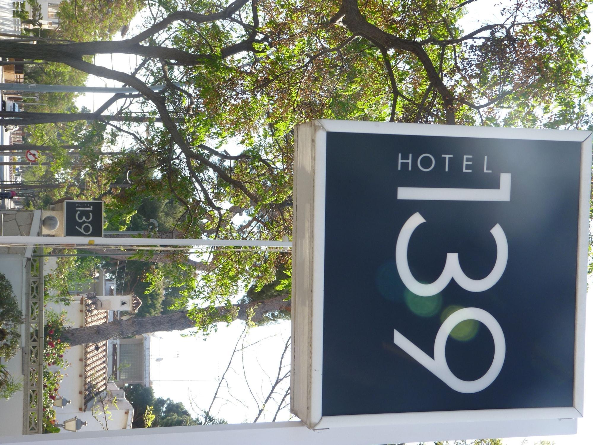 Hotel 139 Castelldefels Ngoại thất bức ảnh