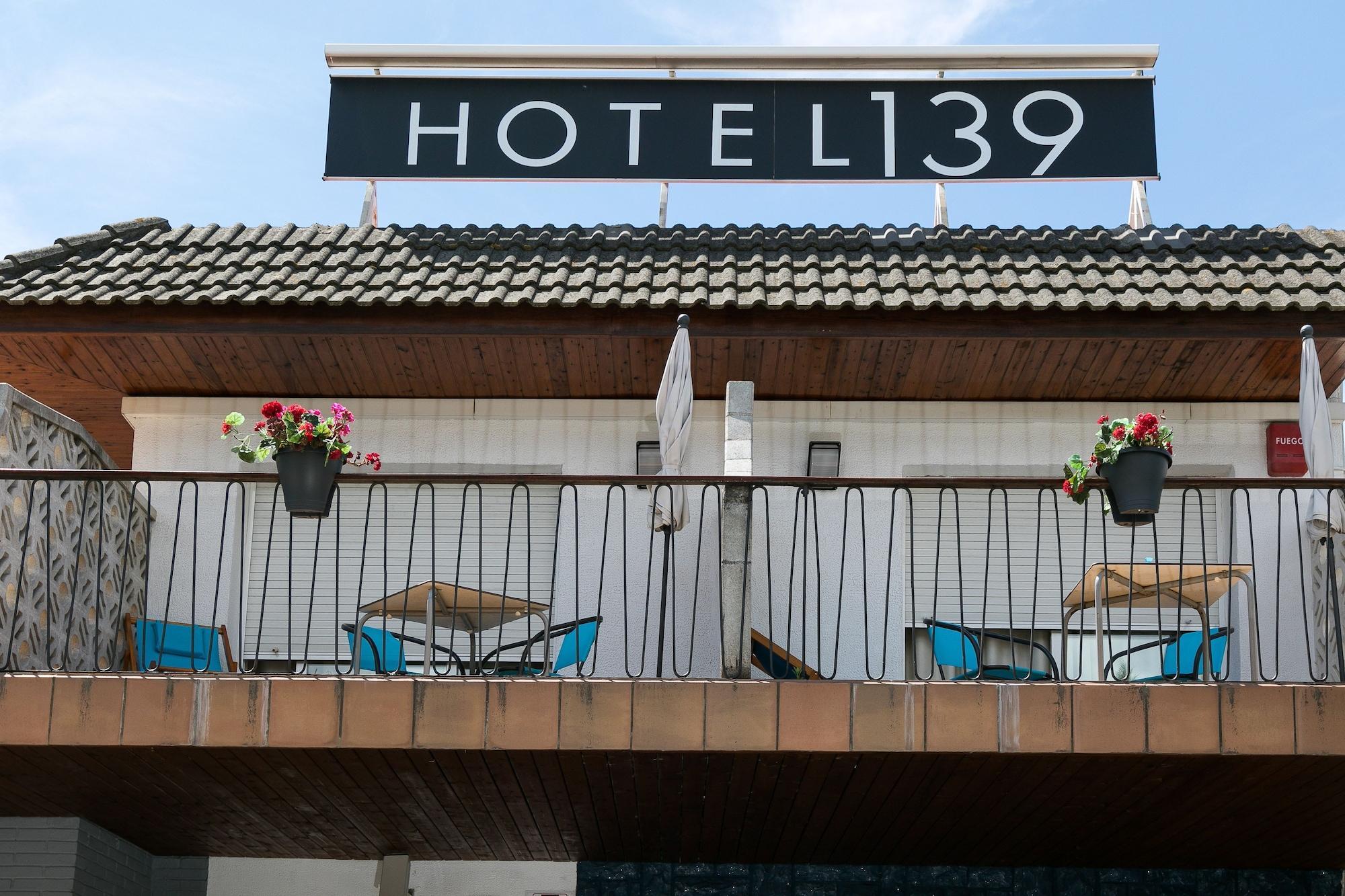 Hotel 139 Castelldefels Ngoại thất bức ảnh