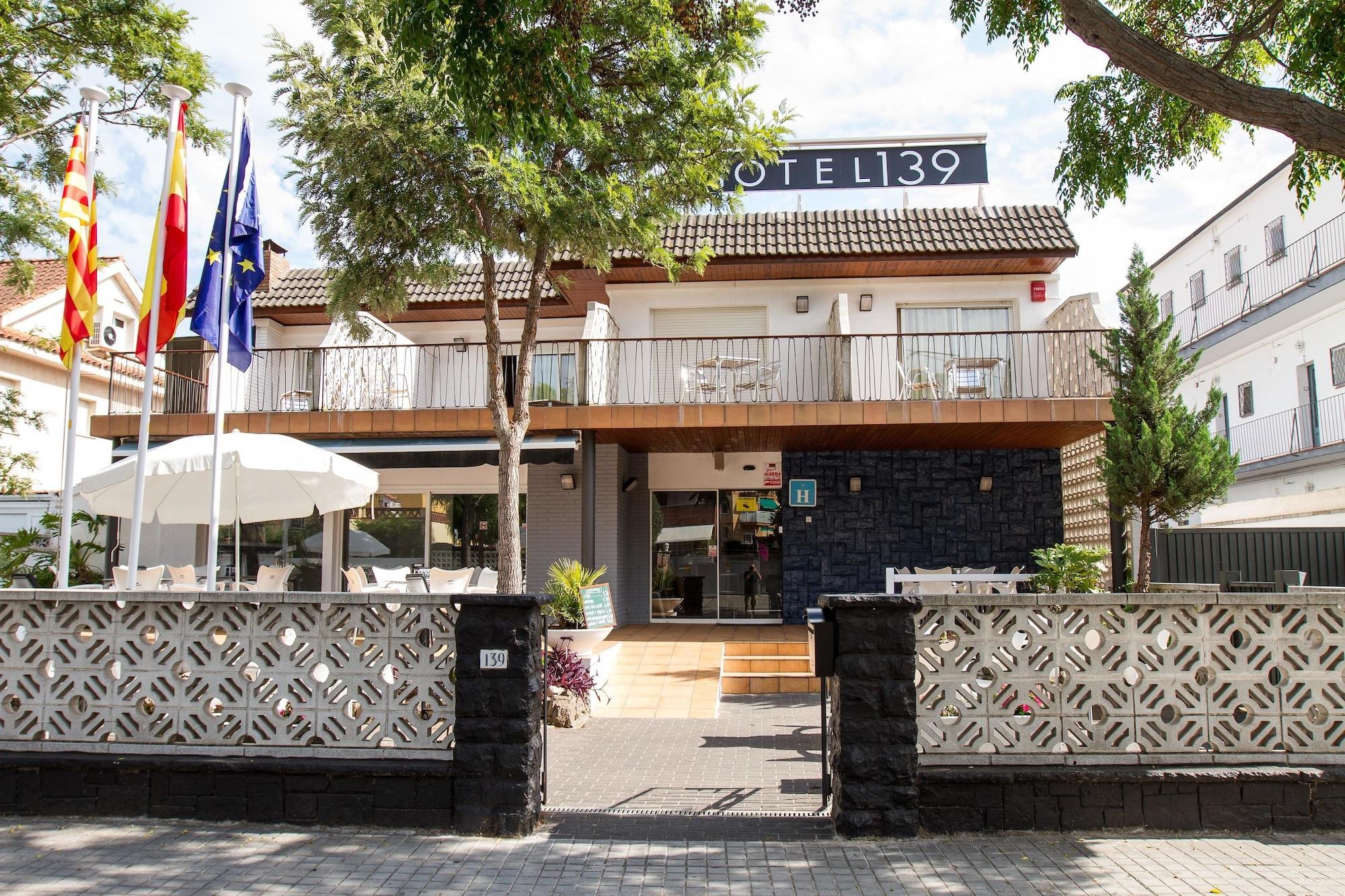 Hotel 139 Castelldefels Ngoại thất bức ảnh