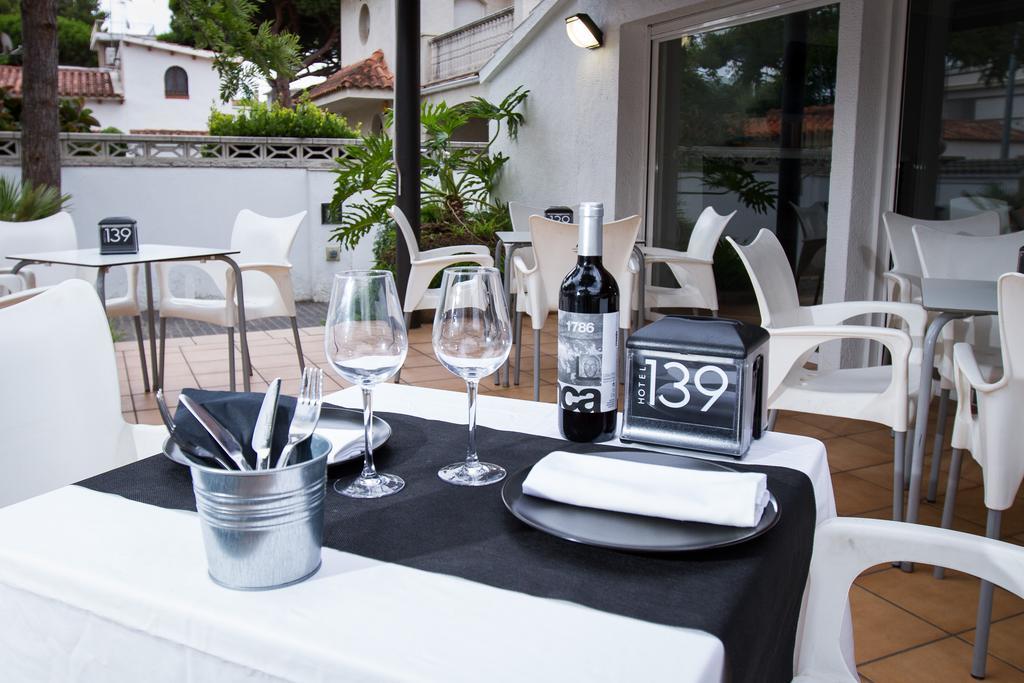 Hotel 139 Castelldefels Ngoại thất bức ảnh