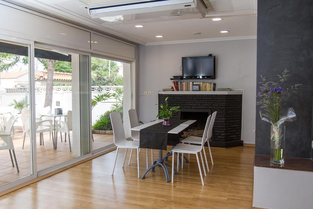 Hotel 139 Castelldefels Ngoại thất bức ảnh
