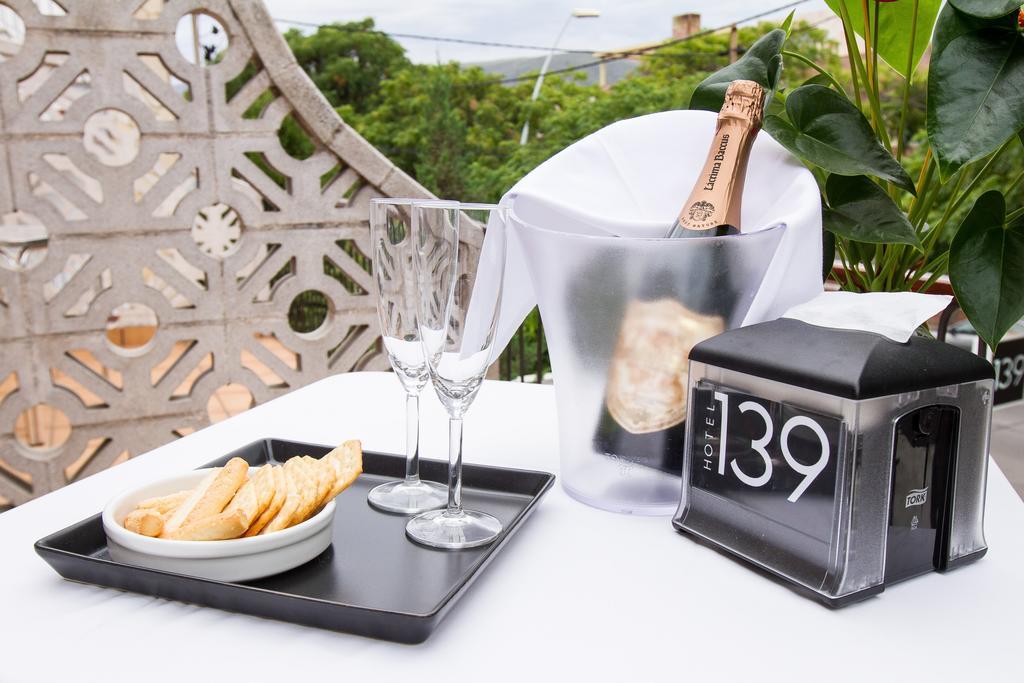 Hotel 139 Castelldefels Ngoại thất bức ảnh