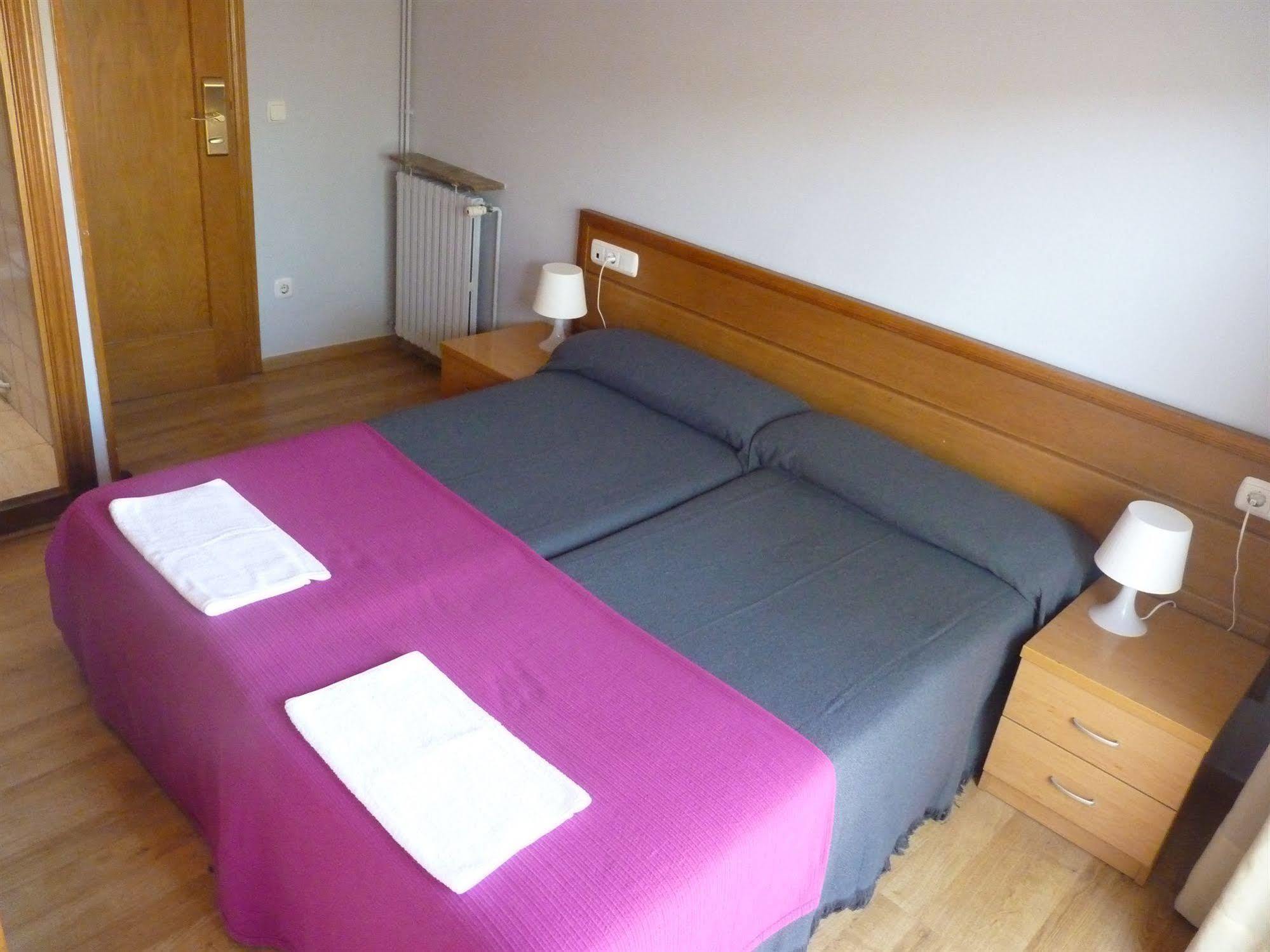 Hotel 139 Castelldefels Ngoại thất bức ảnh